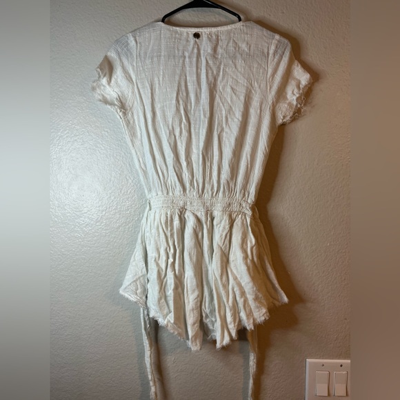 Rip curl White raw trim wrap short romper Small - Picture 4 of 7